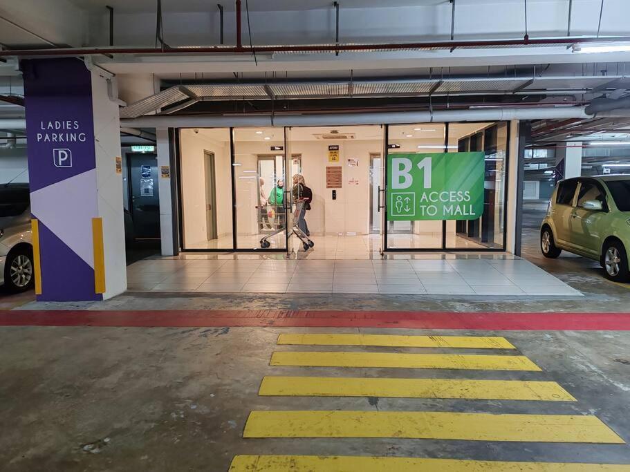 2-4pax New Stylish Lily Revo Pavillion Bukit Jalil - 55