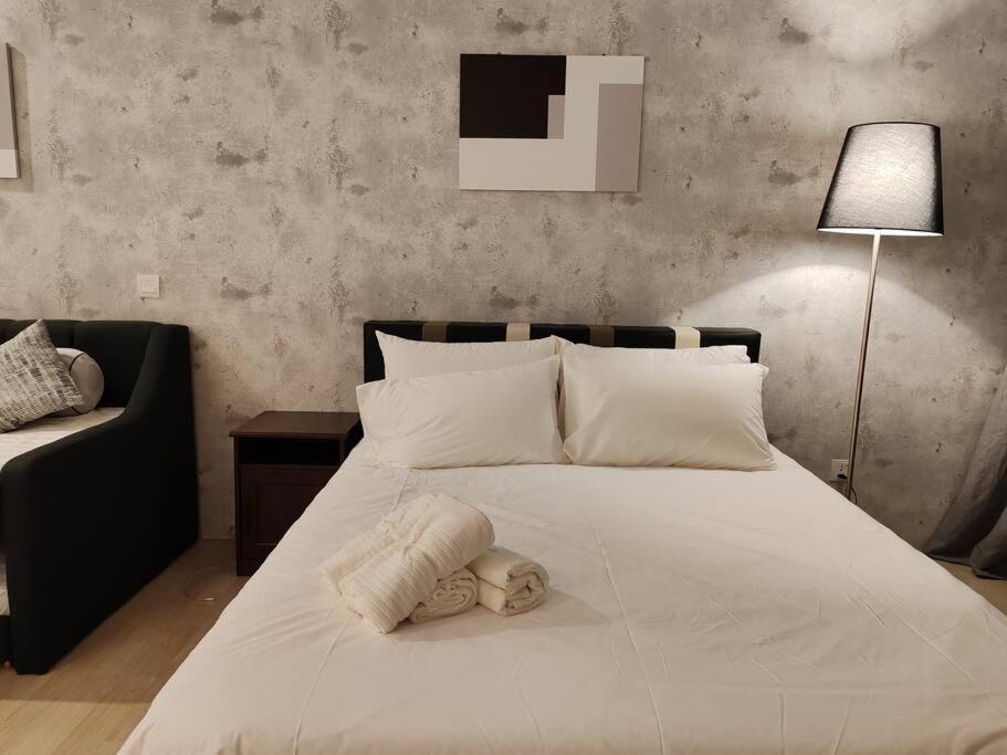 Apartment 2-4pax New Stylish Lily Revo Pavillion Bukit Jalil - 55