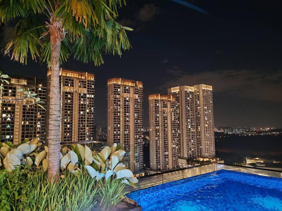 Apartment 2-4pax New Stylish Lily Revo Pavillion Bukit Jalil - 55